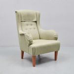 589603 Wing chair